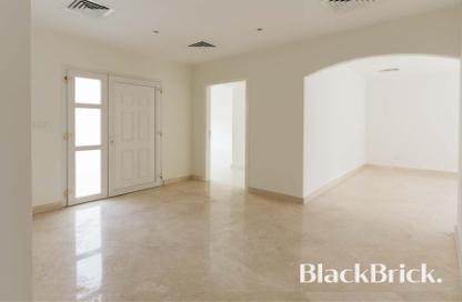 Villa - 4 Bedrooms - 5 Bathrooms for rent in Meadows 1 - Meadows - Dubai