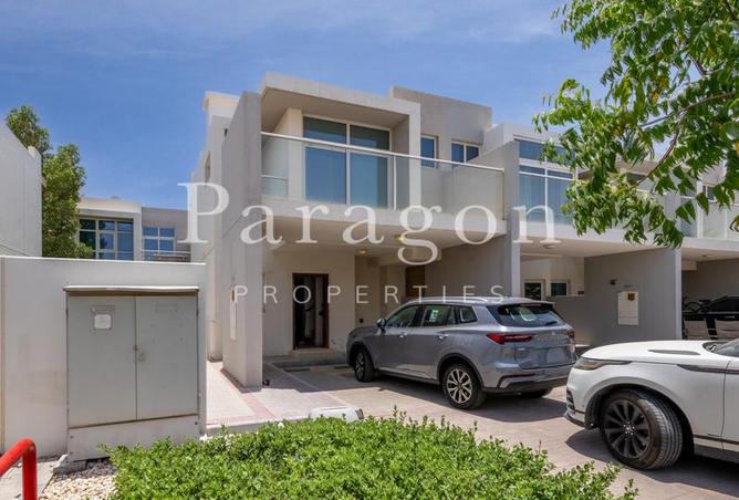 98271833 - Property Main Image