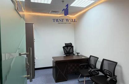 Business Centre - Studio - 6 Bathrooms for rent in Al Sawari Tower - Al Khalidiya - Abu Dhabi