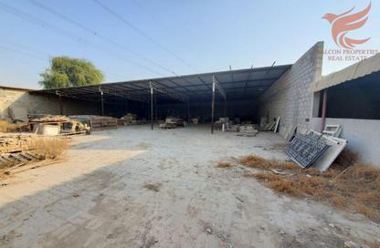 Warehouse - Studio - 3 for rent in Al Felyyah - Ras Al Khaimah