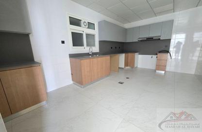 Apartment - 3 Bedrooms - 3 Bathrooms for rent in La Plage Tower - Al Mamzar - Sharjah - Sharjah