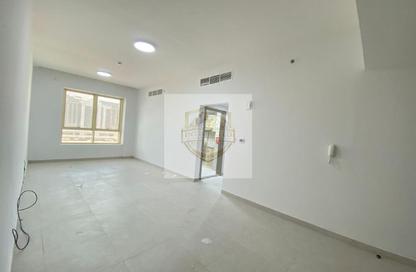 Apartment - 1 Bedroom - 2 Bathrooms for rent in Madinat Al Riyad - Abu Dhabi Apartment - 1 Bedroom - 2 Bathrooms for rent in Madinat Al Riyad - Abu Dhabi