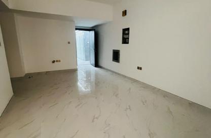 Apartment - 1 - 2 for rent in Al Mowaihat 2 - Al Mowaihat - Ajman