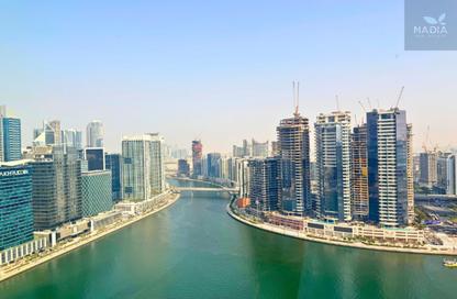 Apartment - 1 - 1 for rent in Peninsula Three - Peninsula - Business Bay - Dubai