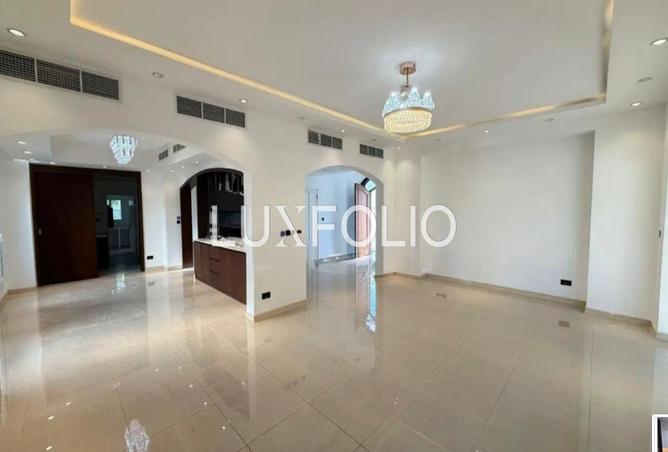 73111237 - صورة العقار 2