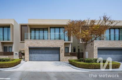 Villa - 4 - 6 for sale in Sobha Hartland Villas - Sobha Hartland - Mohammed Bin Rashid City - Dubai