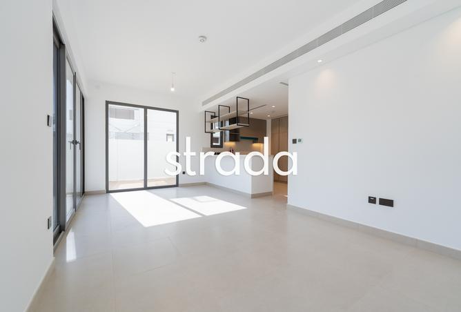 Open Kitchen | Vacant on Transfer | Single Row