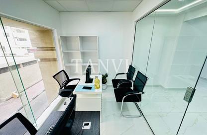 Office Space - Studio - 1 Bathroom for rent in Reem Residency - Al Karama - Dubai