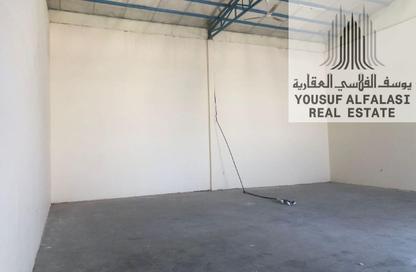 Warehouse - Studio - 1 Bathroom for rent in Umm Al Thuoob - Umm Al Quwain