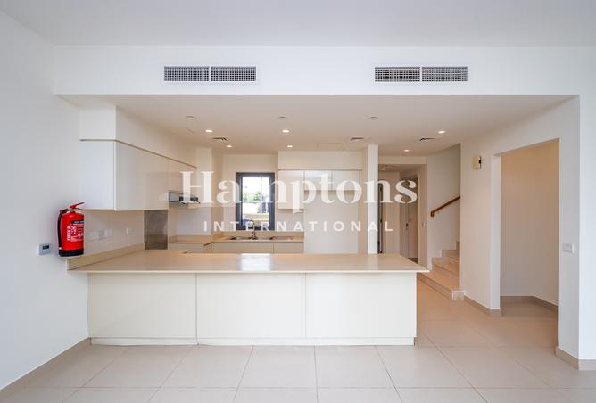 4-Bedroom Villa | Facing Park | Vacant — 3