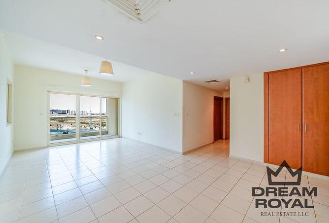 82383062 - Property Image 3