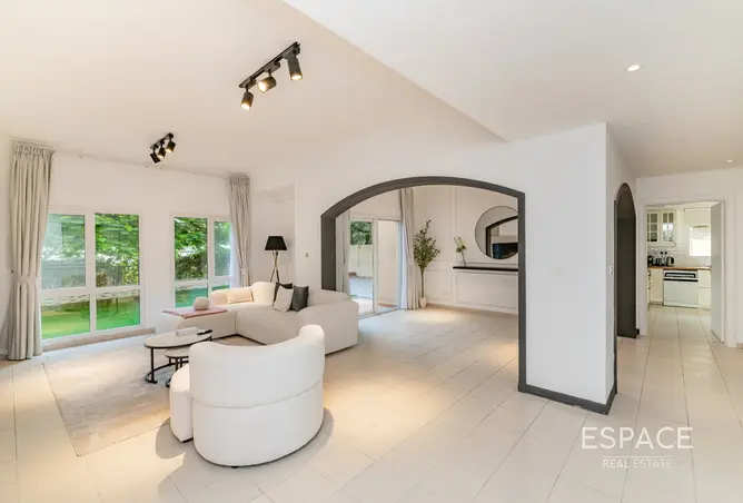 151893086 - Property Image 2