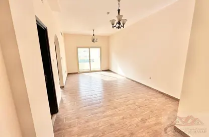 Apartment - 1 Bedroom - 2 Bathrooms for rent in Muwaileh 29 Building - Muwaileh - Sharjah