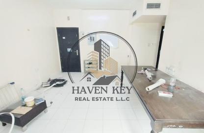 Apartment - 1 - 1 for rent in Fire Station Road - Muwaileh - Sharjah