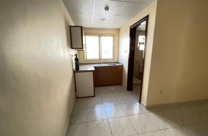 Apartment - Studio - 1 for rent in Al Bataeh - Sharjah