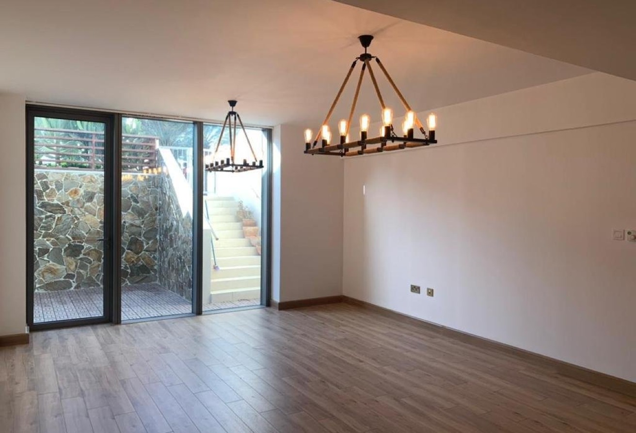 Elegant 1BR | Vibrant Apartment | Prime Area