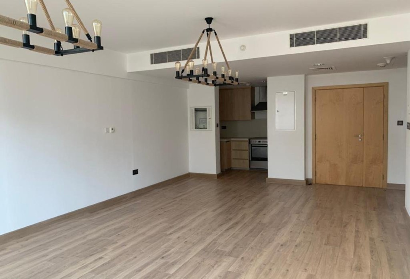 Elegant 1BR | Vibrant Apartment | Prime Area