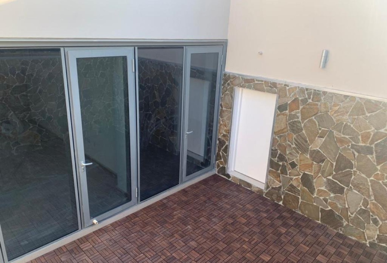 Elegant 1BR | Vibrant Apartment | Prime Area