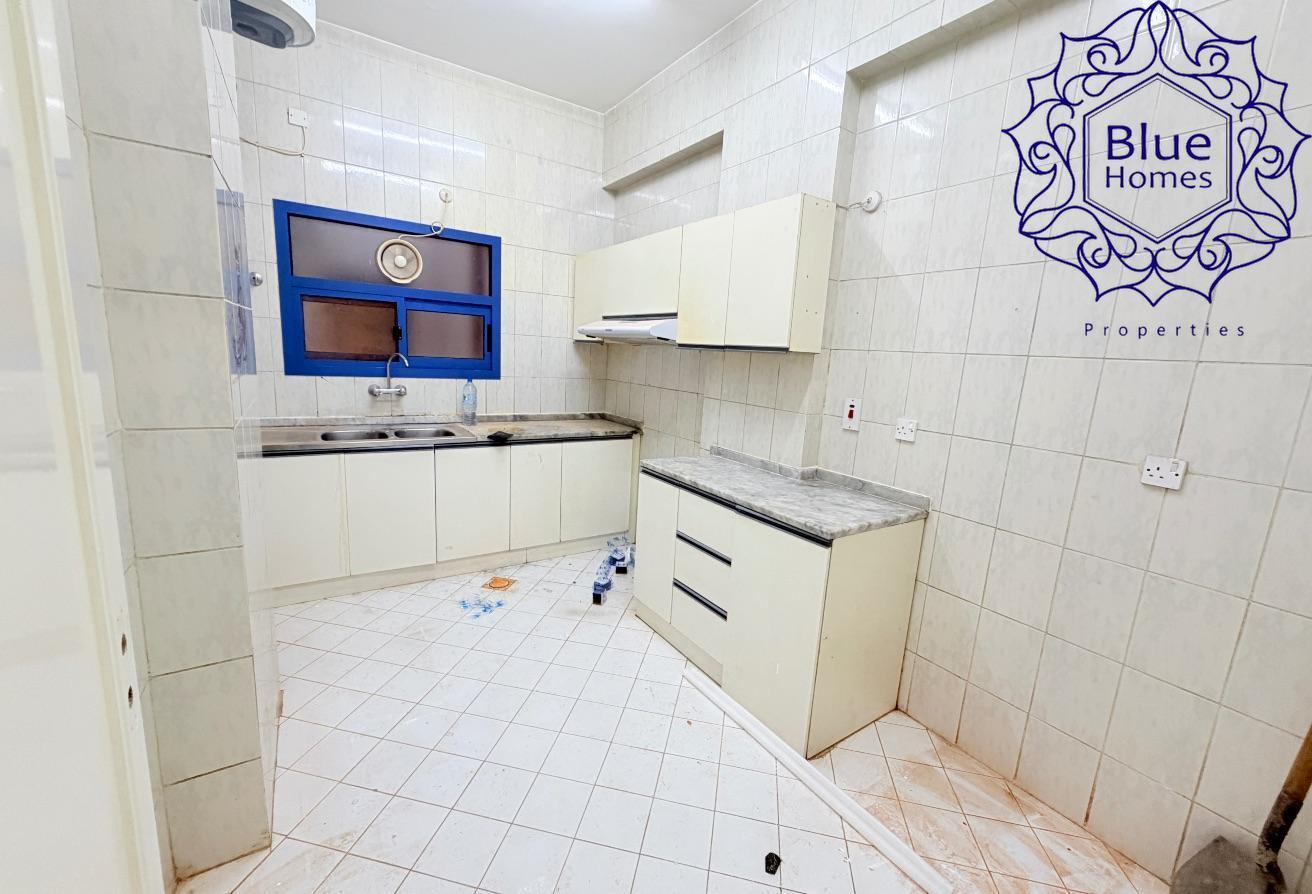 Near burjuman metro Luxury 2BHK with Maidroom photo 6