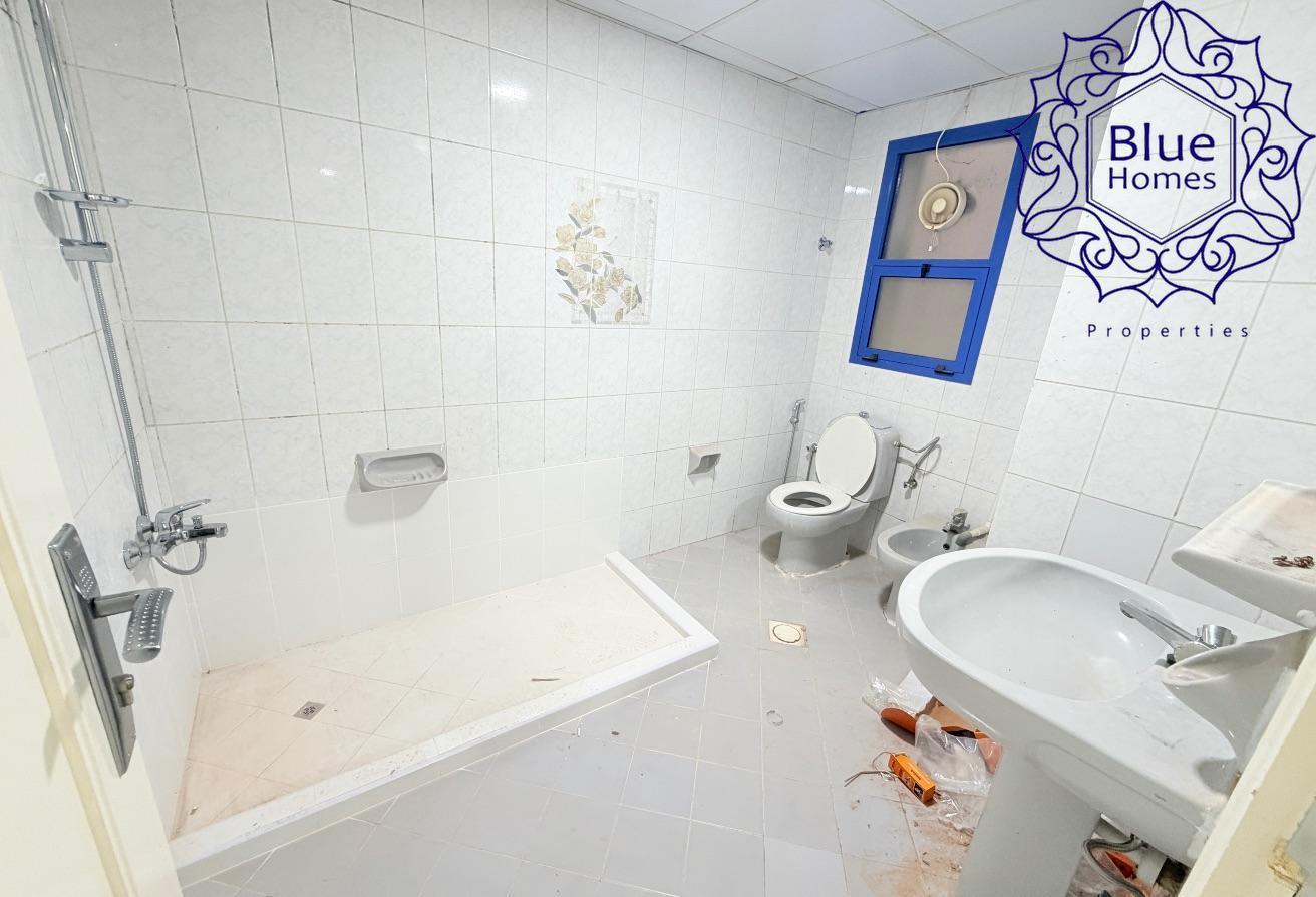 Near burjuman metro Luxury 2BHK with Maidroom photo 14