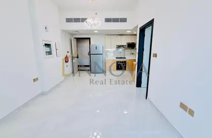 شقة - غرفة نوم - 1 حمام للايجار في سكايز من دانوب - ارجان - دبي