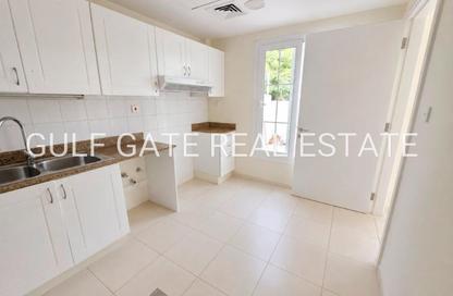 فيلا - 2 غرف نوم - 3 حمامات للايجار في الينابيع 15 - الينابيع - دبي