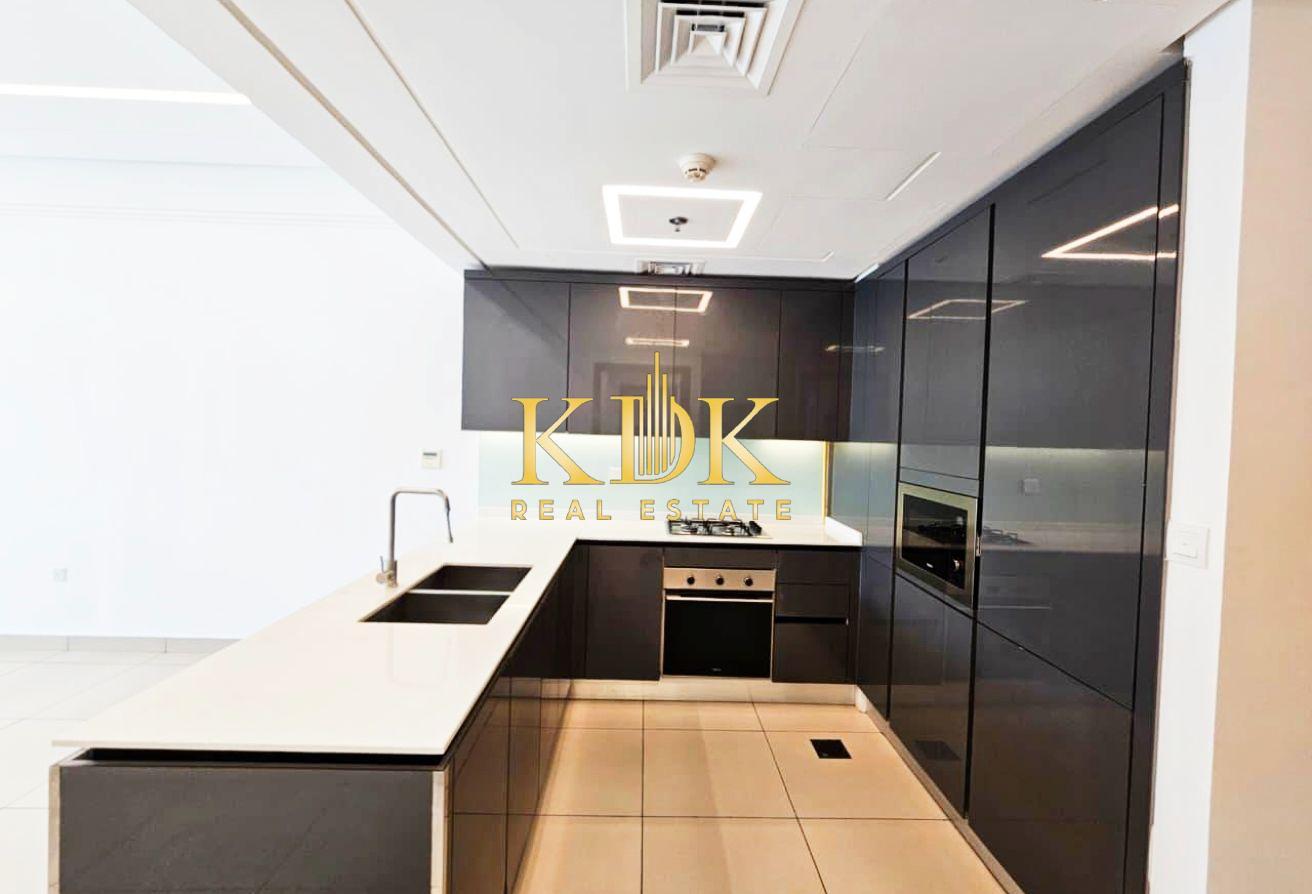 Spacious 1Br | Pool View | Prime Location photo 4