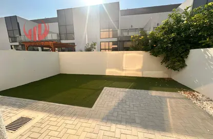 فيلا - 4 غرف نوم - 5 حمامات للايجار في سينسز - المنطقة 11 - مدينة الشيخ محمد بن راشد - دبي