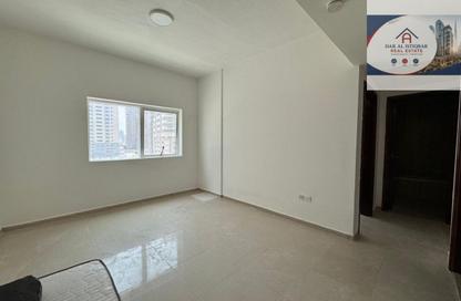 Apartment - 1 - 1 for rent in Al Khan Lagoon Tower - Al Khan Lagoon - Al Khan - Sharjah