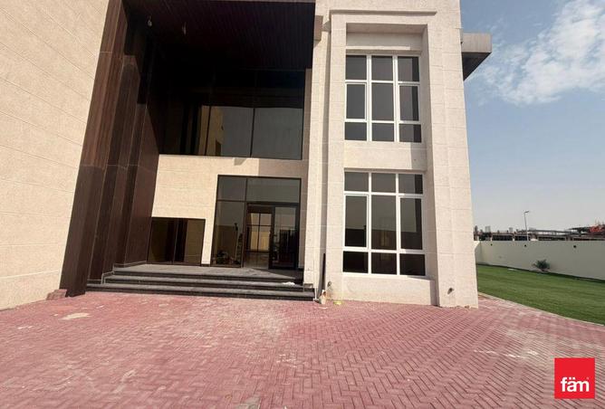 80693220 - Property Image 2