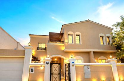 Villa - 5 Bedrooms - 6 Bathrooms for rent in Al Garhoud - Dubai Villa - 5 Bedrooms - 6 Bathrooms for rent in Al Garhoud - Dubai