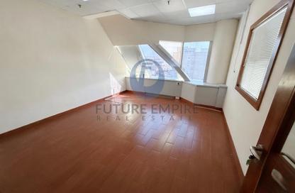 Office Space - Studio - 2 Bathrooms for rent in Pyramid Centre - Oud Metha - Bur Dubai - Dubai