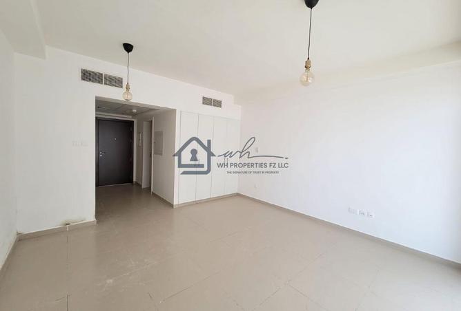 57770184 - Property Image 3