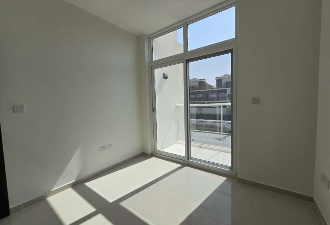 3 bedroom villa in Avencia, Damac Hills 2: 12
