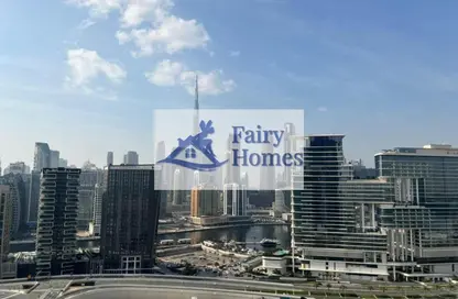 شقة - 1 حمام للايجار في رأسًا على عقب - الخليج التجاري - دبي