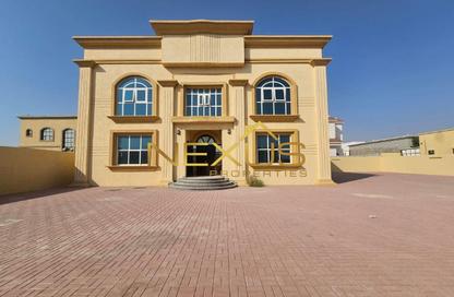 Villa - 5 Bedrooms - 7 Bathrooms for rent in Al Riffa - Ras Al Khaimah
