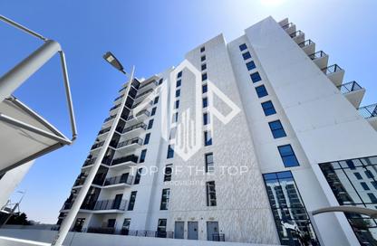 Apartment - 3 - 4 for rent in Waters Edge - Yas Island - Abu Dhabi
