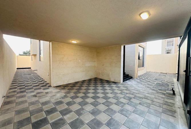 72725823 - Property Image 3