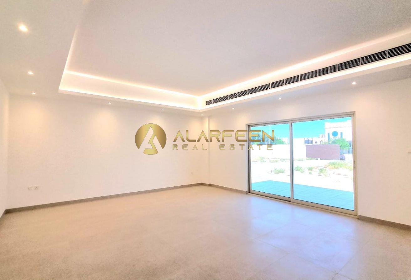 Luxury Villa l Spacious Layout l Vacant photo 13