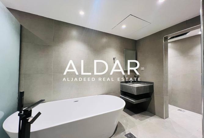 83242538 - Property Image 3