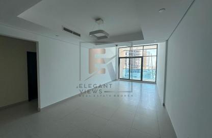 Apartment - 2 Bedrooms - 3 Bathrooms for rent in Saleh Building - Al Jaddaf - Dubai
