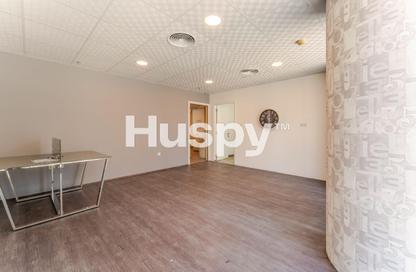 Office Space - Studio - 1 Bathroom for rent in Lake Central - Business Bay - Dubai