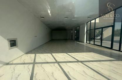 Shop - Studio - 1 Bathroom for rent in Golf Community - Al Zorah - Ajman