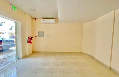 Shop - Studio - 1 Bathroom for rent in Muwailih Building - Muwaileh - Sharjah