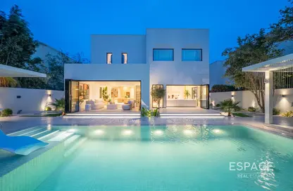 Villa - 4 Bedrooms - 4 Bathrooms for sale in Meadows 9 - Meadows - Dubai