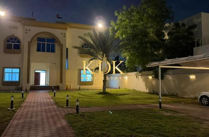 Villa - 4 Bedrooms - 5 Bathrooms for rent in Al Barsha South 1 - Al Barsha South - Al Barsha - Dubai