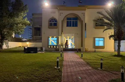 Villa - 4 Bedrooms - 5 Bathrooms for rent in Al Barsha South 1 - Al Barsha South - Al Barsha - Dubai