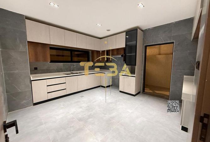 68702405 - Property Image 2