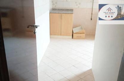Apartment - 1 - 1 for rent in Thuraya Al Majaz Building - Al Majaz 3 - Al Majaz - Sharjah