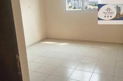 Apartment - 1 - 1 for rent in Thuraya Al Majaz Building - Al Majaz 3 - Al Majaz - Sharjah